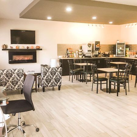 Quality Inn & Suites Lincoln Near I-55 Dış mekan fotoğraf