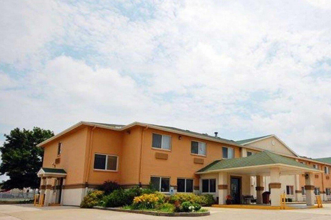 Quality Inn & Suites Lincoln Near I-55 Dış mekan fotoğraf