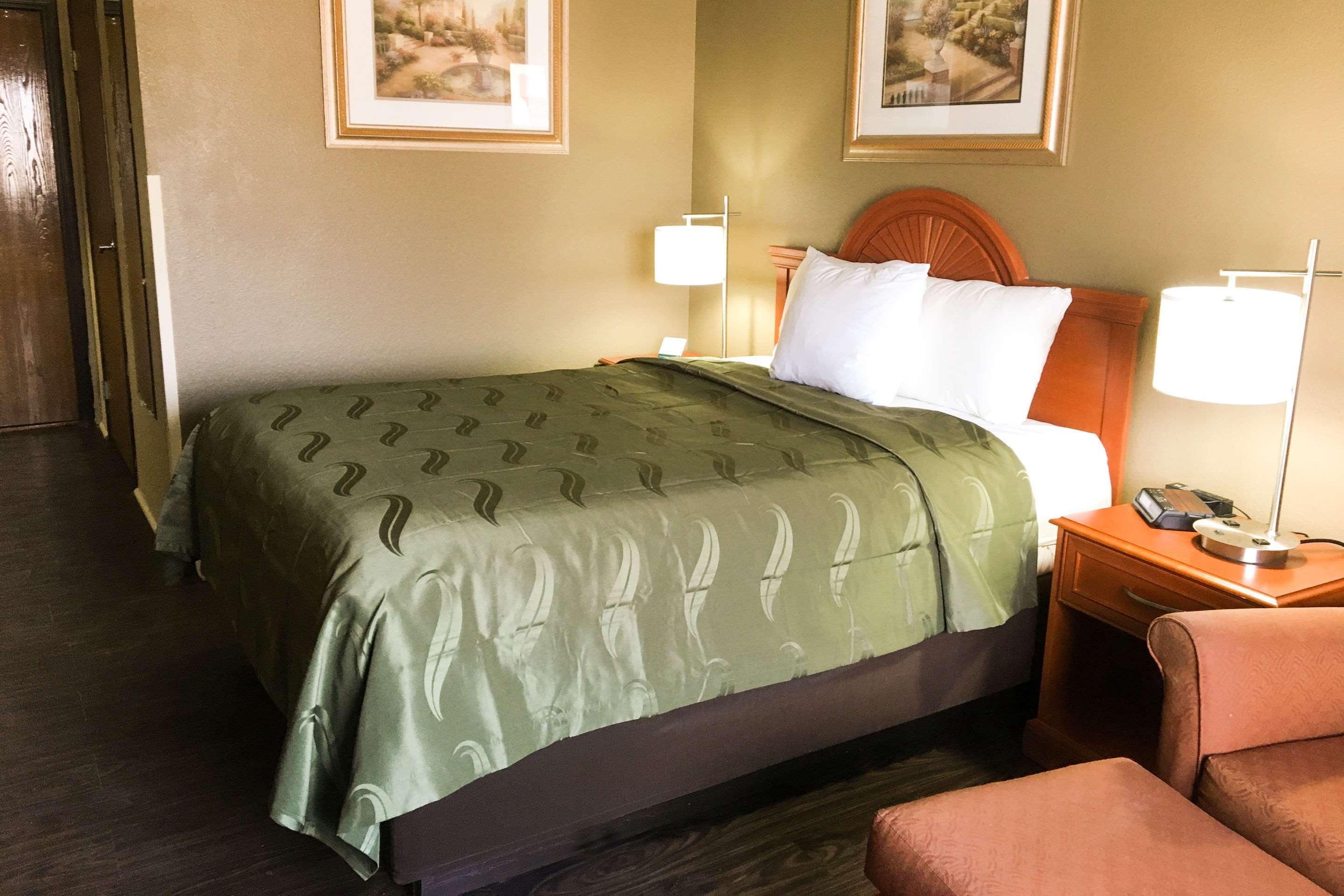 Quality Inn & Suites Lincoln Near I-55 Dış mekan fotoğraf