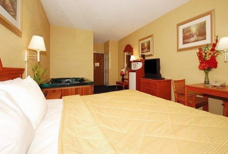 Quality Inn & Suites Lincoln Near I-55 Dış mekan fotoğraf