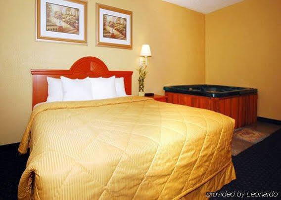 Quality Inn & Suites Lincoln Near I-55 Dış mekan fotoğraf