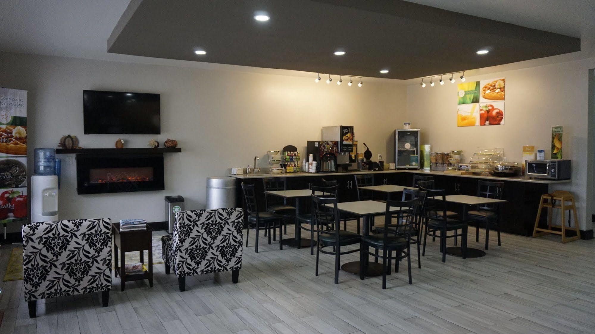 Quality Inn & Suites Lincoln Near I-55 Dış mekan fotoğraf